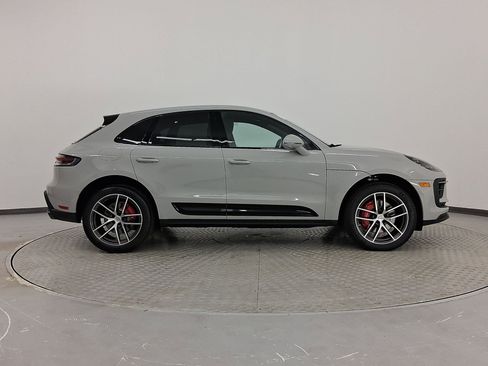 New 2026 Porsche Macan S image 8