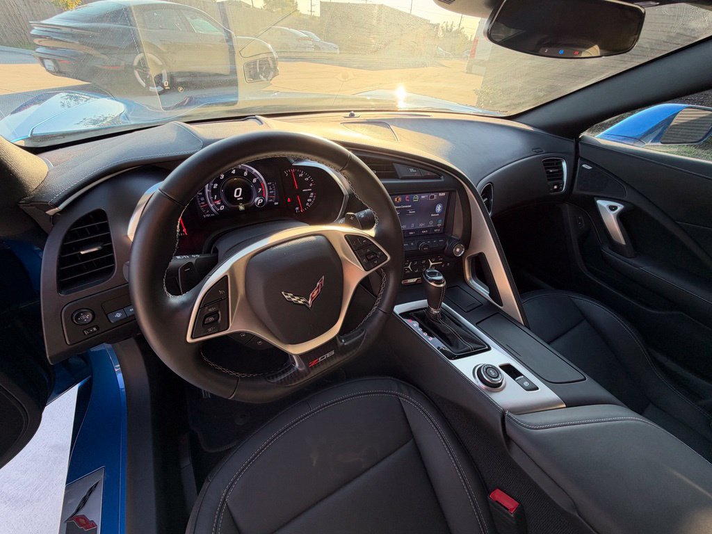 Used 2016 Chevrolet Corvette Z06 w/ 2LZ Preferred Equipment Group RWD image 10