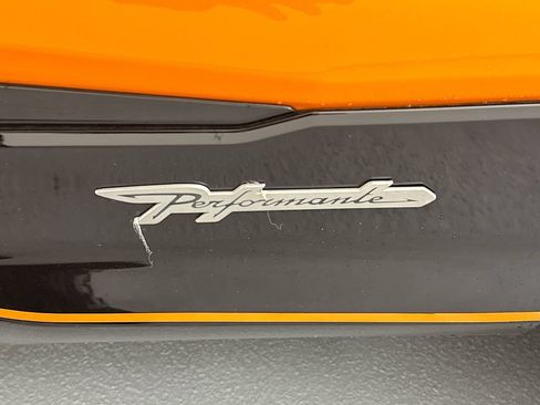 Used 2023 Lamborghini Urus Performante AWD/4WD image 27