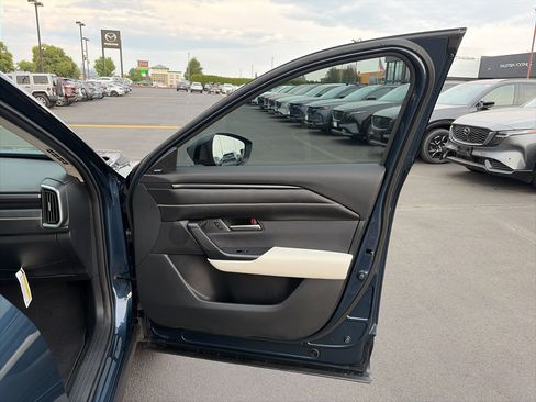 Used 2026 MAZDA CX-50 AWD 2.5 S w/ Premium Package image 17