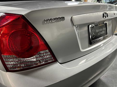 Used 2005 Hyundai Elantra GLS FWD image 14