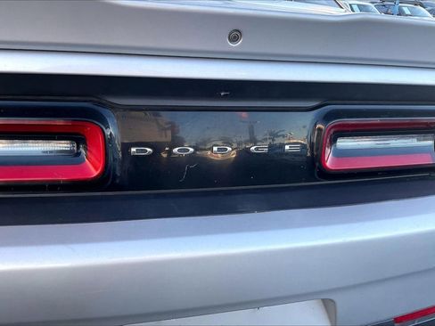 Used 2020 Dodge Challenger R/T image 8