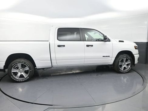 New 2026 RAM 1500 Express AWD/4WD image 10