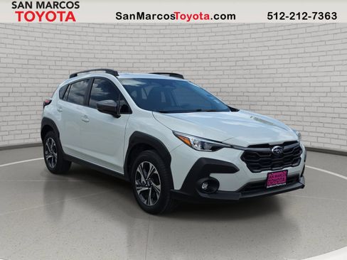 Used 2025 Subaru Crosstrek 2.5i Premium AWD/4WD image 3
