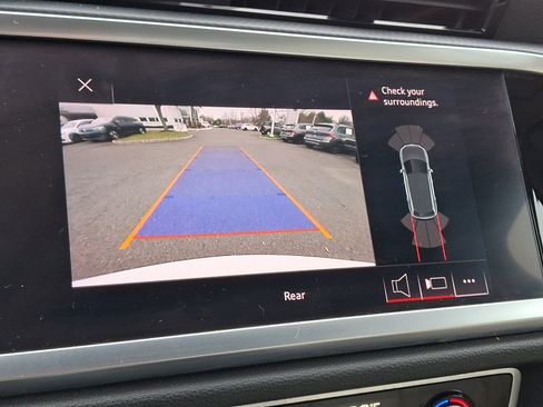 Used 2020 Audi Q3 2.0T Premium w/ Convenience Package image 19