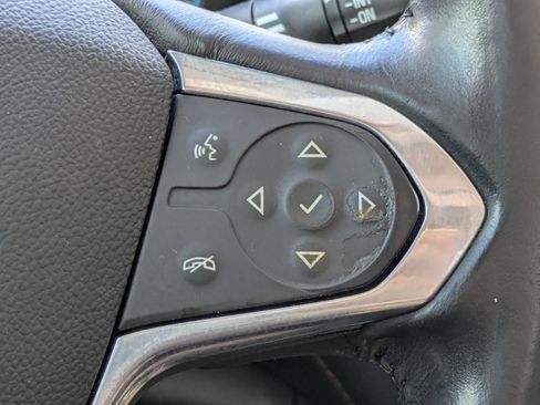 Used 2019 Chevrolet Traverse LT w/ LT Premium Package FWD image 21