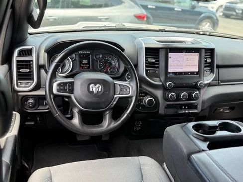 Used 2022 RAM 1500 Big Horn AWD/4WD image 5
