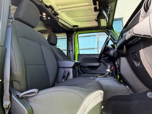 Used 2021 Jeep Wrangler Sport AWD/4WD image 11