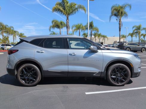 Used 2023 Chevrolet Blazer Premier image 11