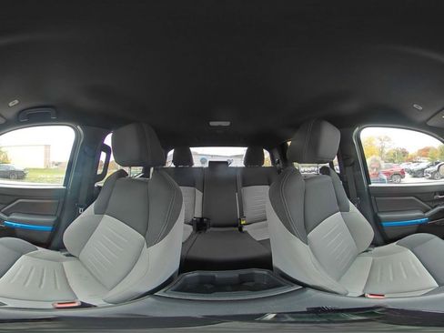 Used 2025 Toyota Tacoma TRD Off-Road image 40