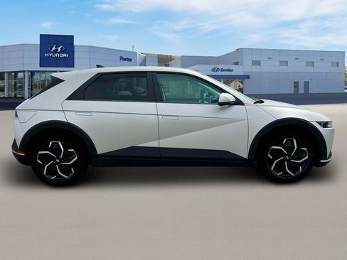 New 2024 Hyundai Ioniq 5 SEL AWD/4WD image 9