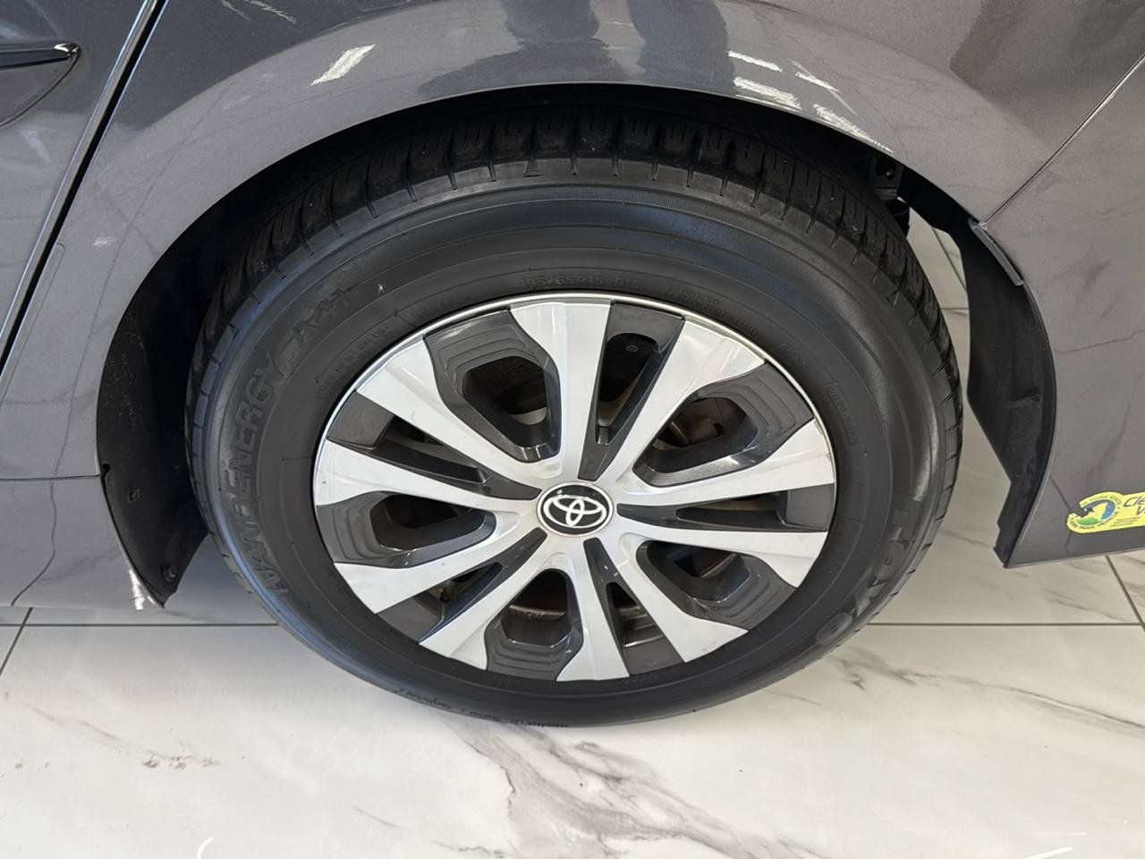 Used 2022 Toyota Prius Prime XLE FWD image 30