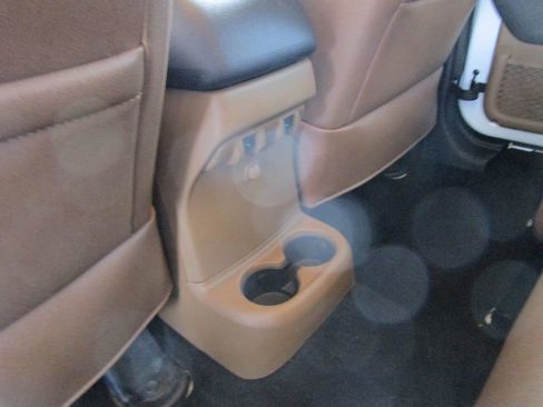 Used 2017 Jeep Wrangler Unlimited Sahara w/ Connectivity Group image 20