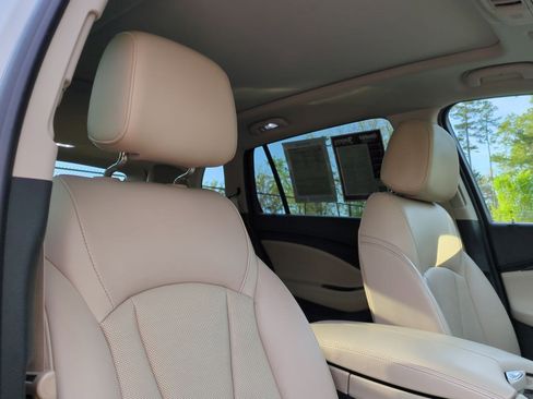 Used 2020 Buick Envision Premium w/ Driver Confidence Package AWD/4WD image 33