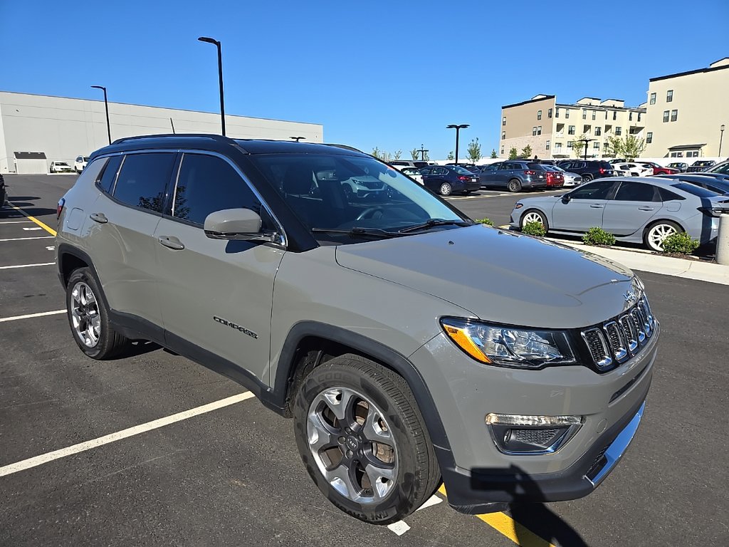 Used 2019 Jeep Compass Limited AWD/4WD image 3