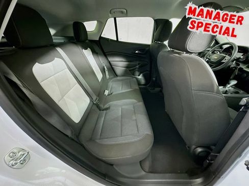 Used 2025 Chevrolet Trax LS FWD image 24