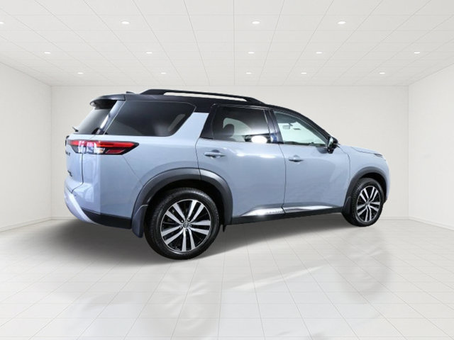Used 2023 Nissan Pathfinder Platinum AWD/4WD image 6