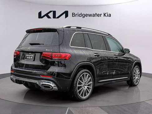 Used 2021 Mercedes-Benz GLB 250 4MATIC image 7