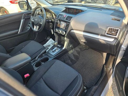 Used 2018 Subaru Forester 2.5i Premium w/ All-Weather Package image 40