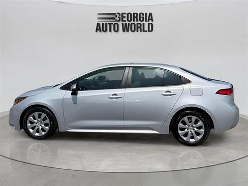 Used 2023 Toyota Corolla LE FWD image 8