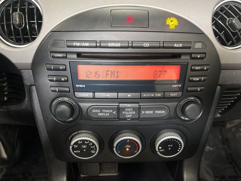 Used 2011 MAZDA MX-5 Miata Sport image 13