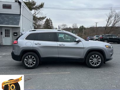 Used 2019 Jeep Cherokee Latitude Plus w/ Comfort/Convenience Group