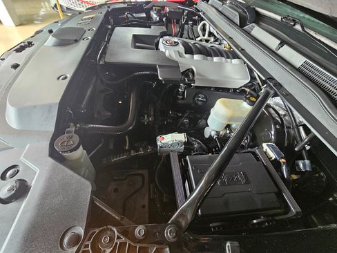 Used 2015 Cadillac Escalade ESV Premium image 52