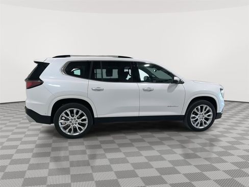Used 2024 GMC Acadia Denali w/ Super Cruise Package image 6