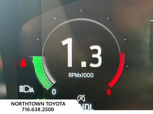 Used 2025 Ford Explorer Active image 9