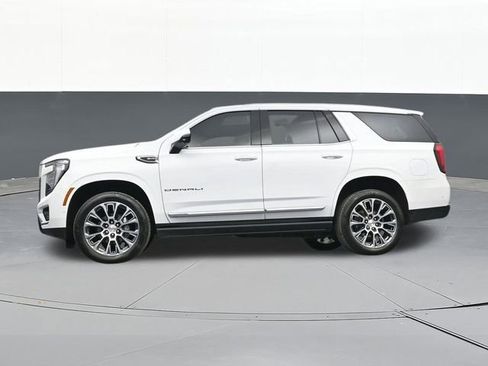 Used 2025 GMC Yukon Denali w/ Sun & Power Step Package image 57