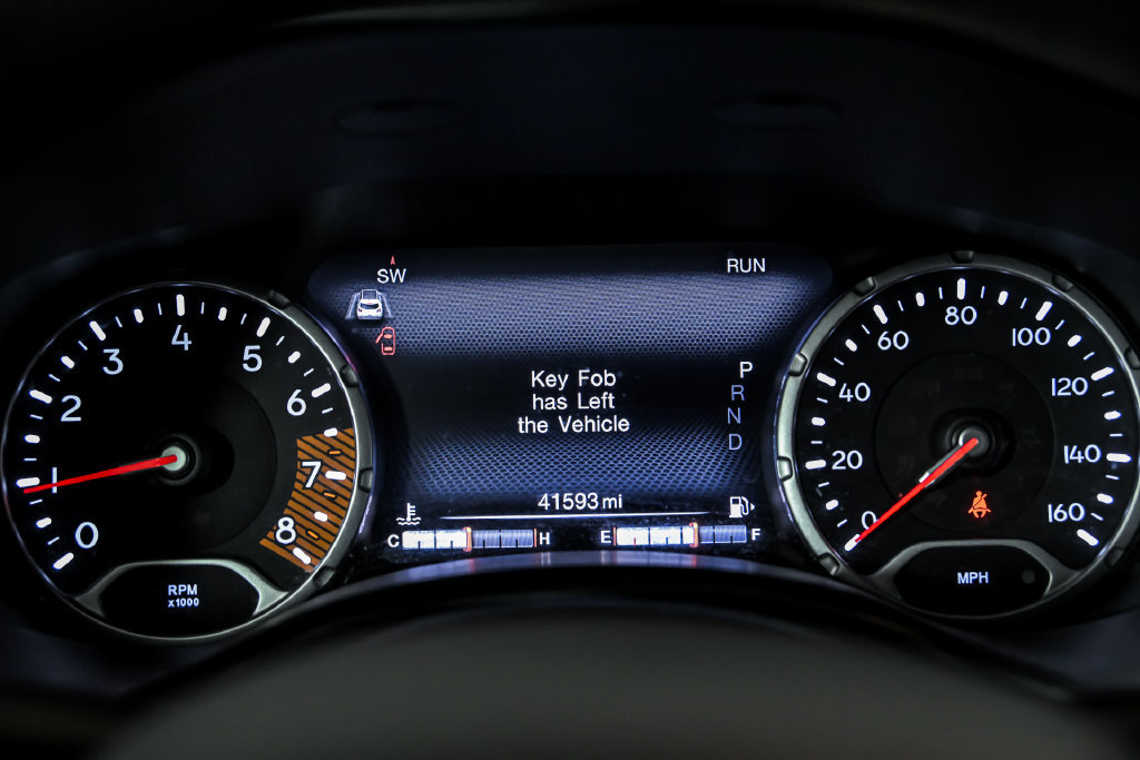 Used 2022 Jeep Renegade Altitude AWD/4WD image 17