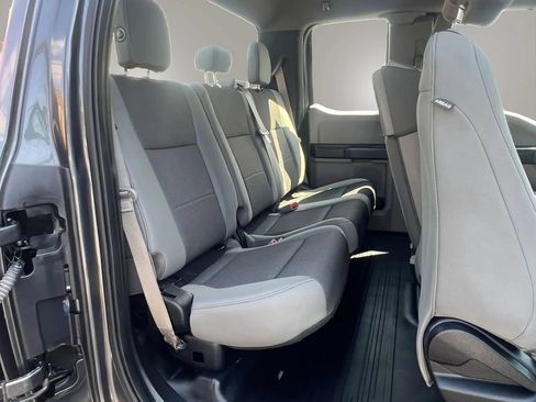 Used 2018 Ford F150 XL w/ Equipment Group 101A Mid AWD/4WD image 32