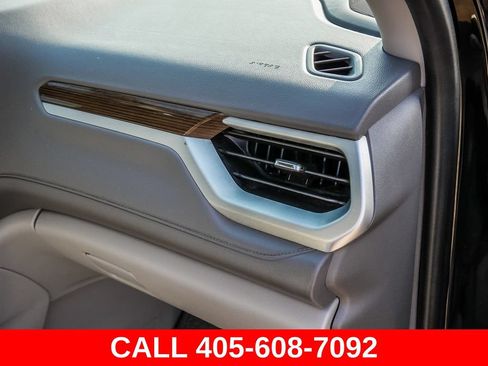 Used 2019 GMC Acadia SLE FWD image 17