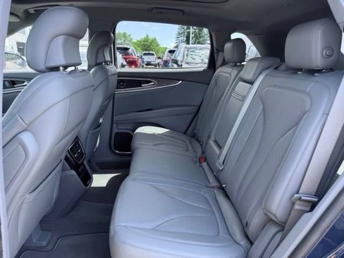 Used 2019 Lincoln Nautilus Reserve w/ Cargo Utility Package AWD/4WD image 23