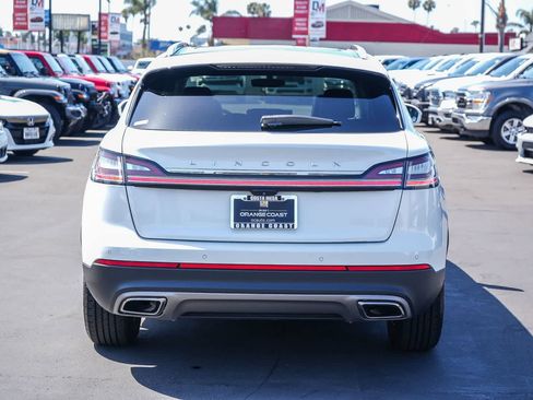 Used 2022 Lincoln Nautilus Reserve w/ Luxury Package FWD image 7