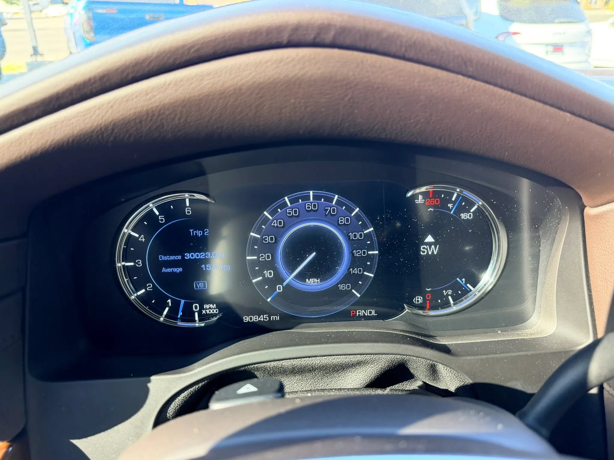 Used 2017 Cadillac Escalade ESV Premium Luxury AWD/4WD image 16