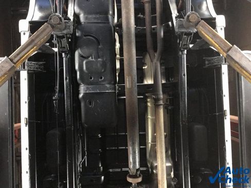 Used 2018 RAM 1500 Sport image 15