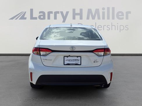 Certified 2026 Toyota Corolla LE w/ LE Premium Package image 5