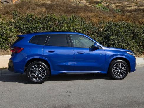 Used 2025 BMW X1 xDrive28i w/ M Sport Package image 4