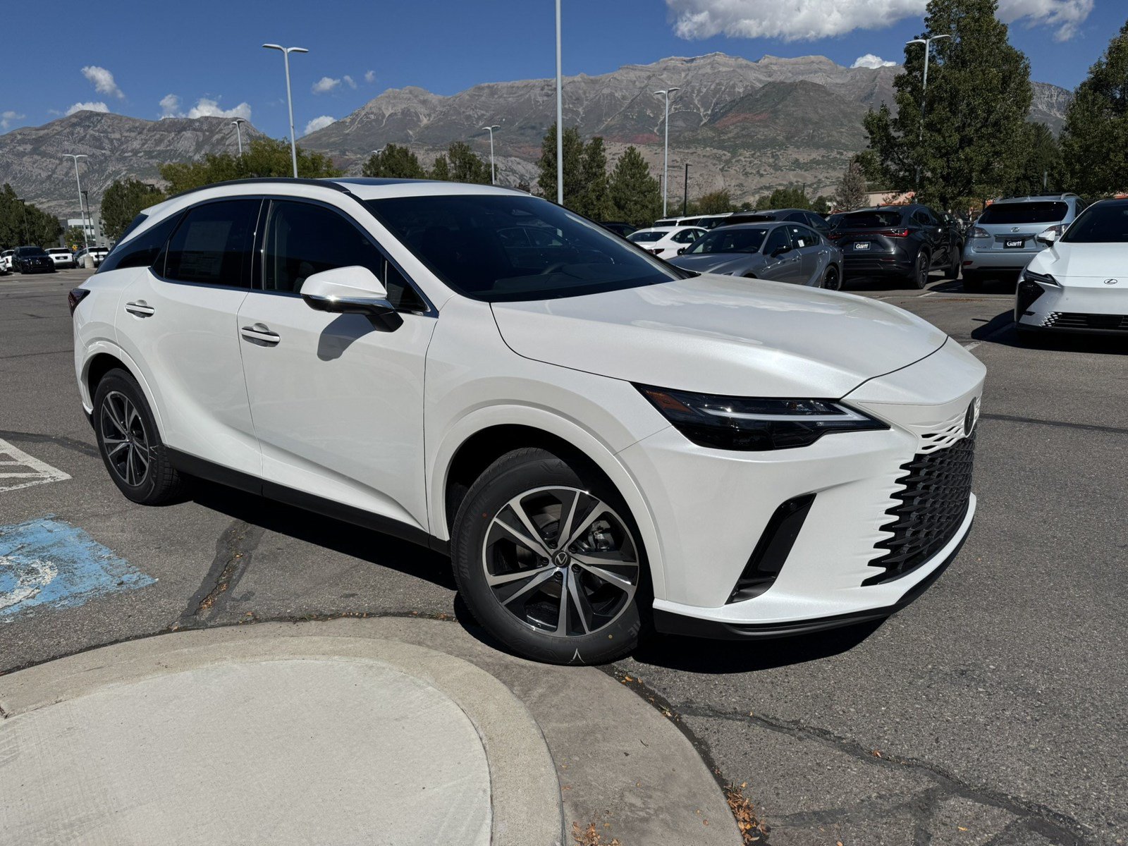 New 2026 Lexus RX 350 Premium FWD image 2