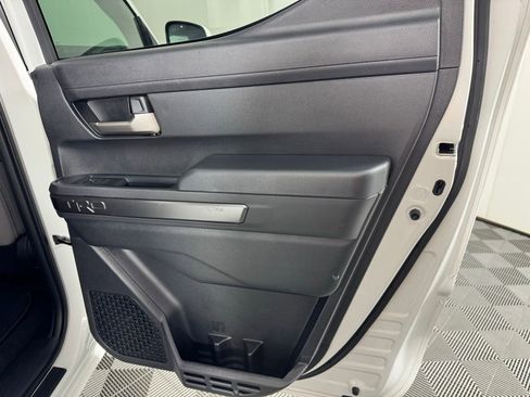 Used 2025 Toyota Tacoma TRD Sport image 36