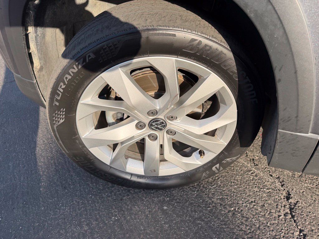 Used 2023 Volkswagen Taos S AWD/4WD image 7