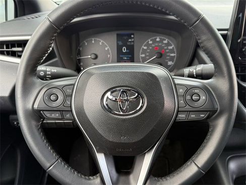 Used 2025 Toyota Corolla SE image 13