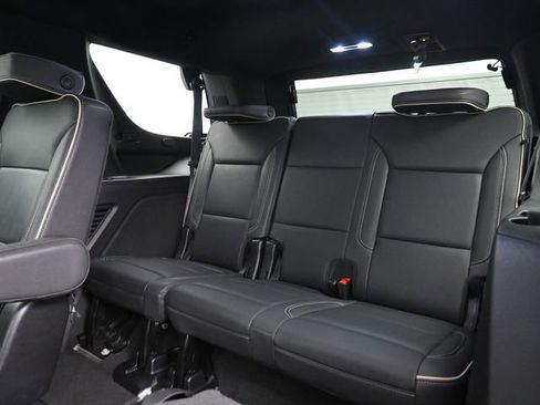 Used 2024 GMC Yukon SLT image 24