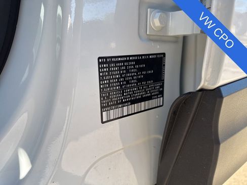 Used 2025 Volkswagen Taos SE image 31