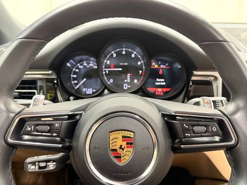 Used 2022 Porsche Macan AWD/4WD image 20
