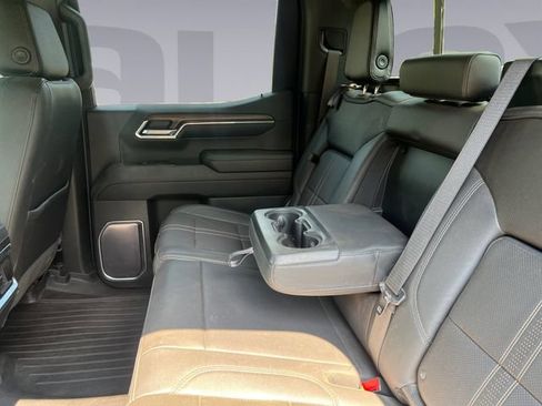 Used 2023 Chevrolet Silverado 1500 High Country AWD/4WD image 16