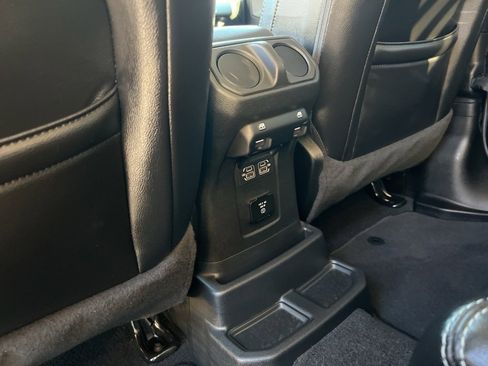 Used 2022 Jeep Wrangler Unlimited Sahara w/ LED Lighting Group image 26