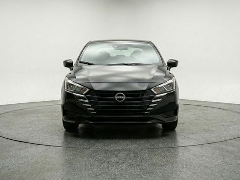 Used 2025 Nissan Versa SV FWD image 2