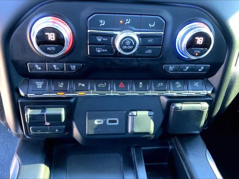 Used 2021 GMC Sierra 2500 Denali w/ Denali Ultimate Package image 31